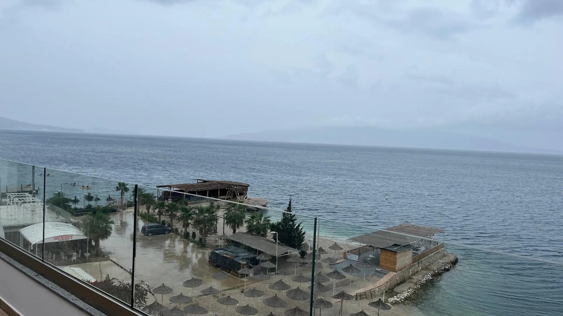 Cyan Skies Saranda 0*,  Albanie